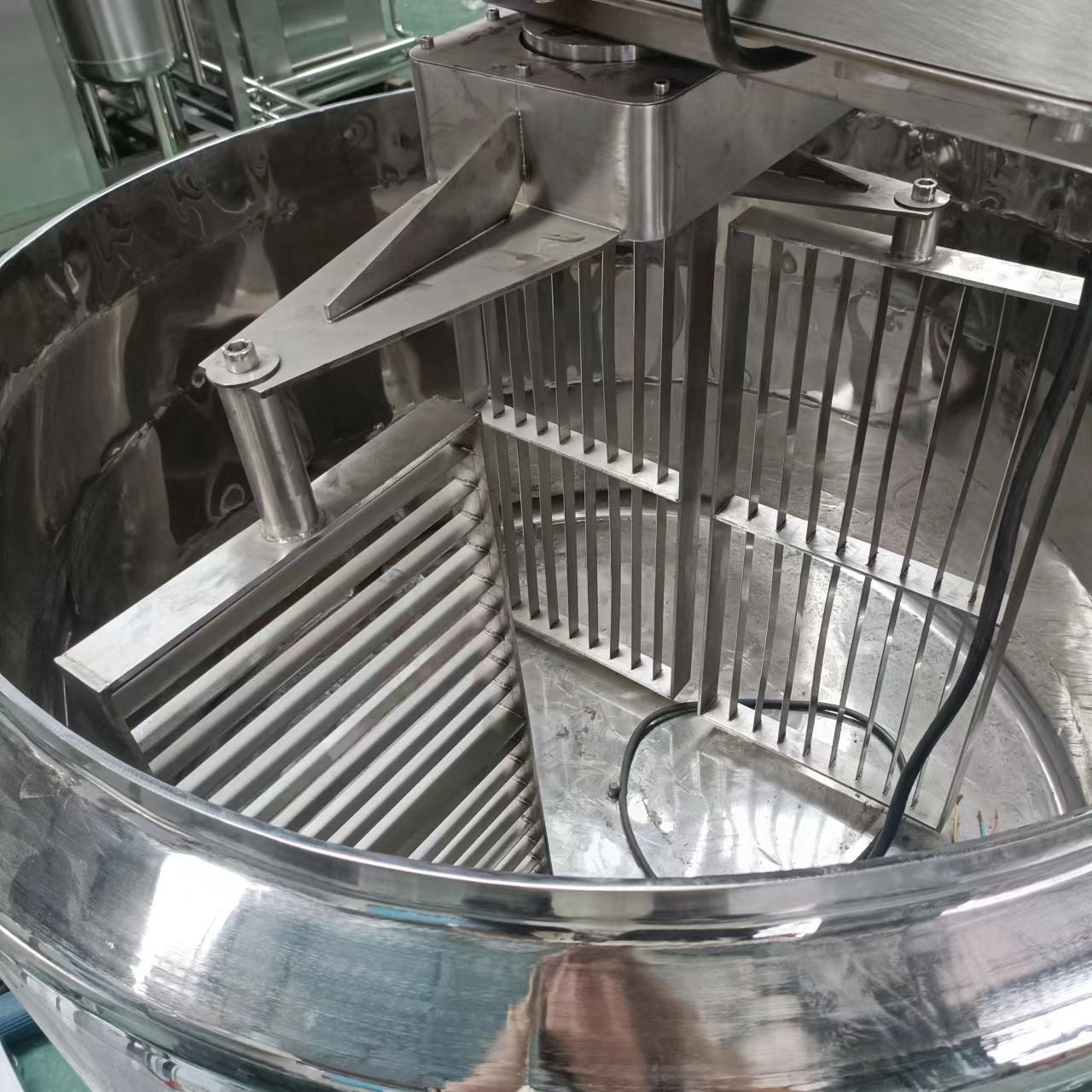 小型自動チーズ加工タンク モッツァレラチーズ製造機 小規模酪 - Planted Tank のレビューと価格
