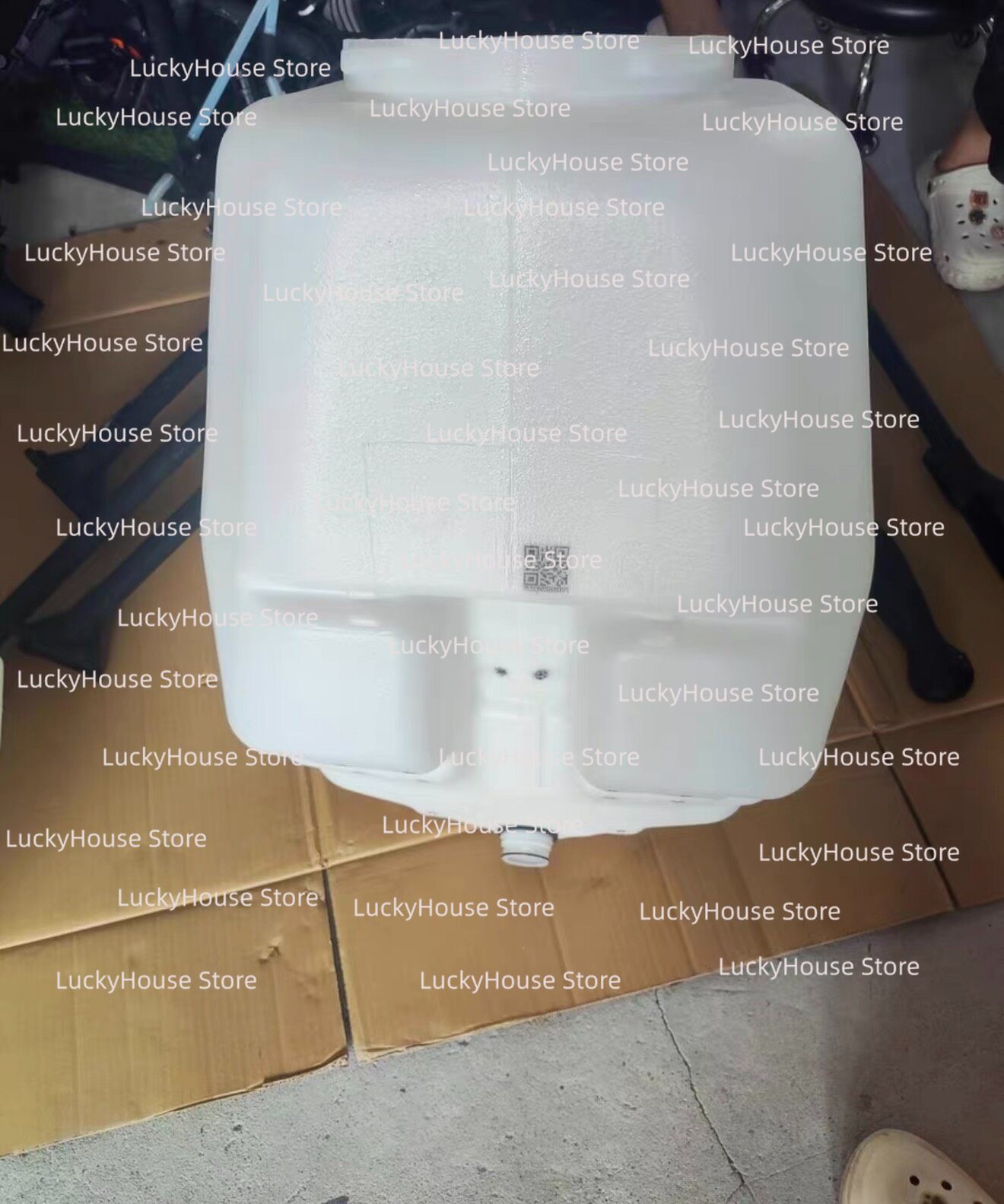 T100型植物保護ドローン用散水タンク。中古品で分解済み。完 - Planted Tank のレビューと価格